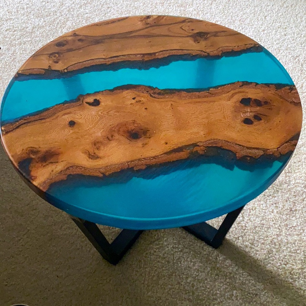 Custom epoxy table